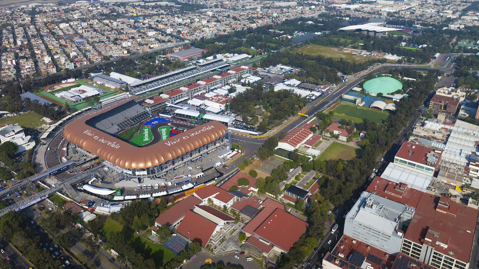 Verstappen et Hamilton absents des essais libres 1 à Mexico G3o3fjSXYAAm8__
