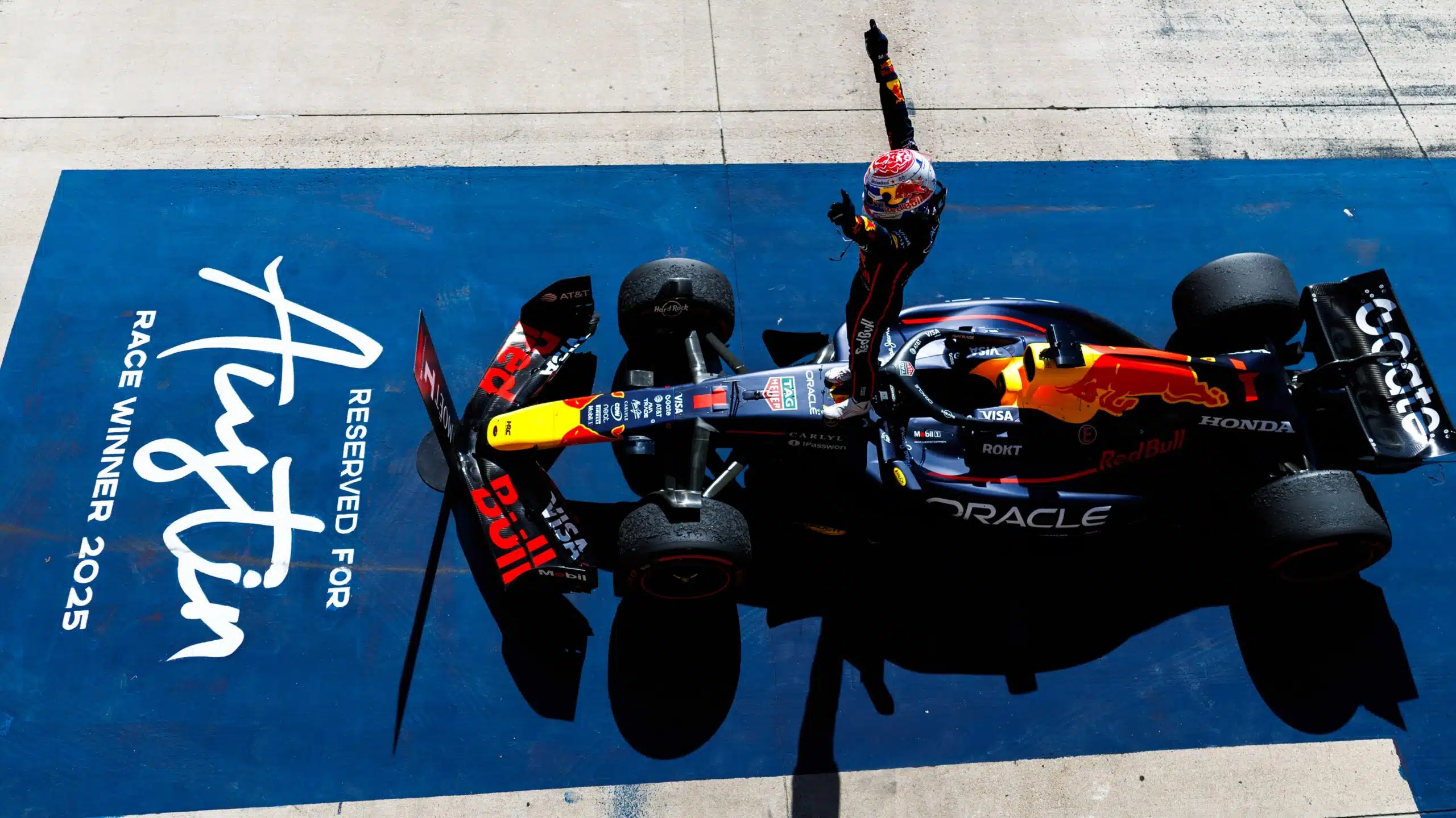 Alerte : Red Bull convoquée par la FIA. La victoire de Verstappen menacée ?