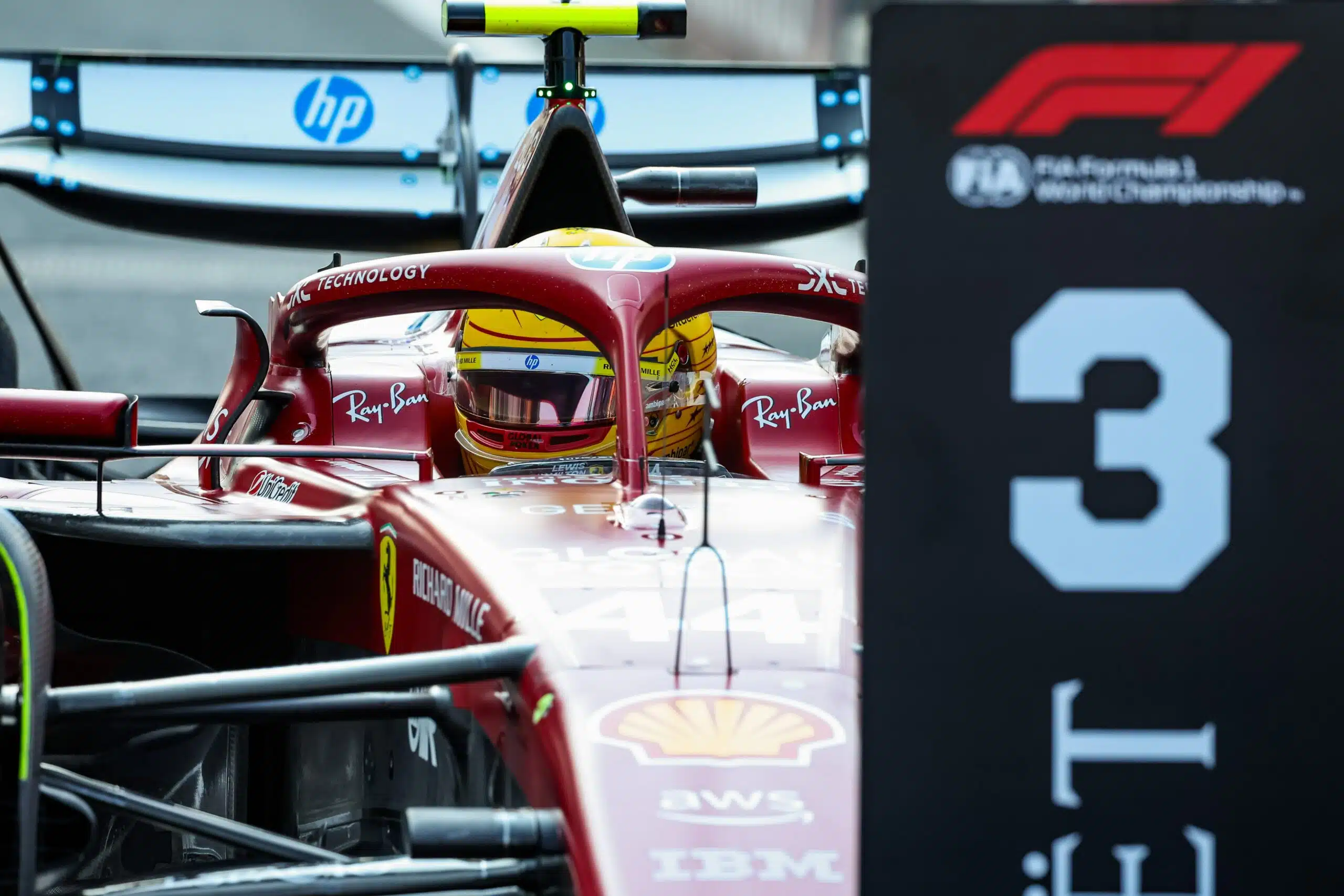 Ferrari ne digère pas la pénalité d'Hamilton au Mexique G4JmHwVWgAA4_Yo