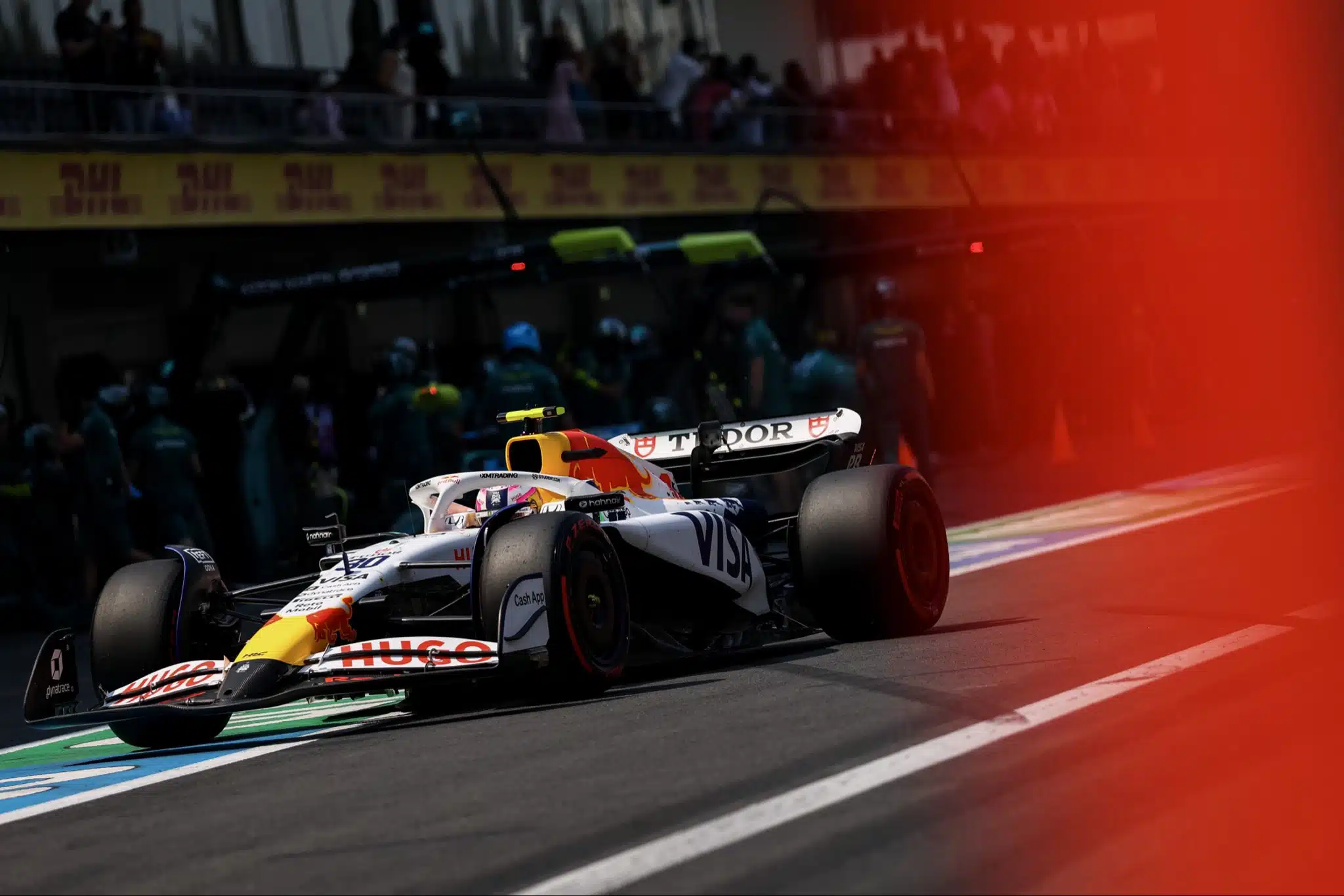 Liam Lawson n'est manifestement pas le bienvenu au Mexique G4R2YNBWsAAAavf