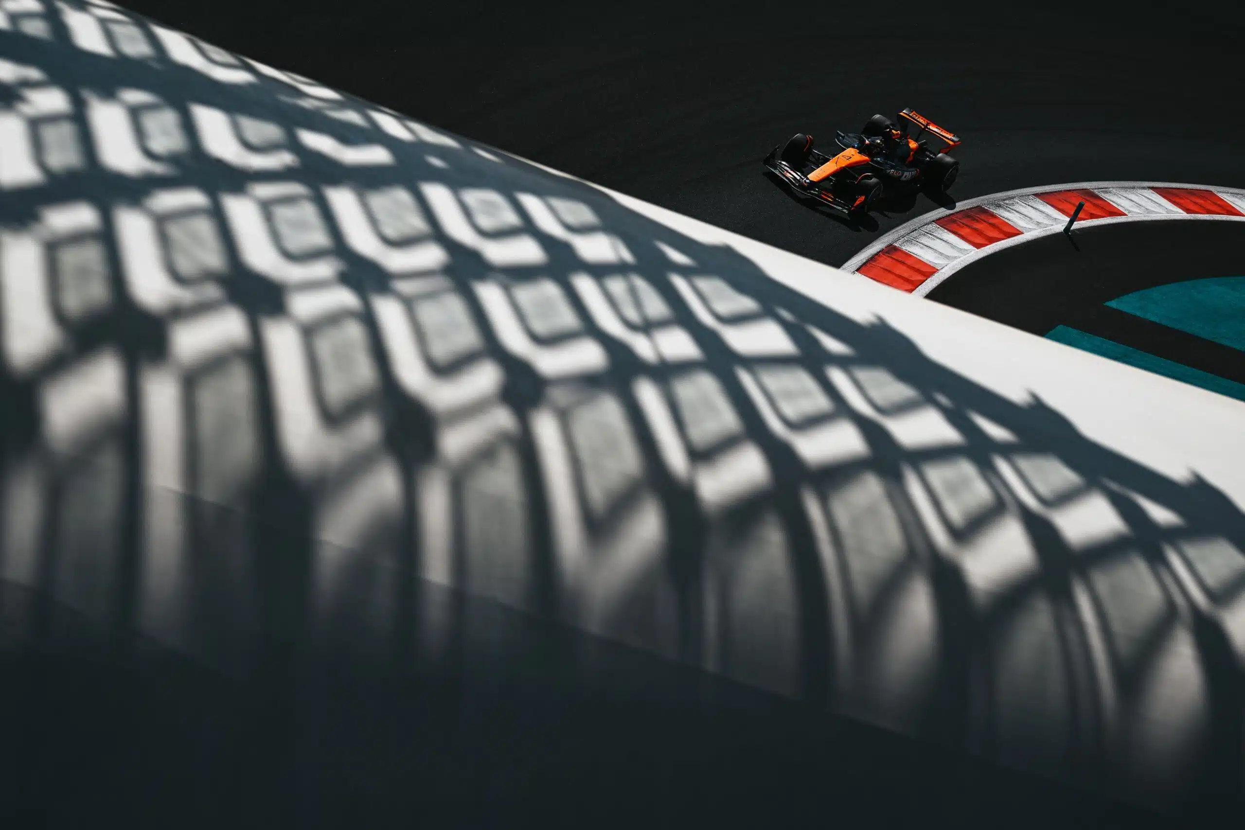 Norris n’a pas pu exhiber le N°1 sur sa MCL39 lors des tests d’Abu Dhabi