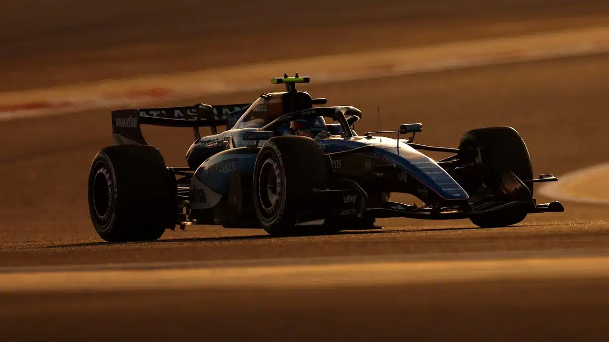 Les enseignements après le deuxième jour de test à Bahreïn HA9_hHIW4AALPbl