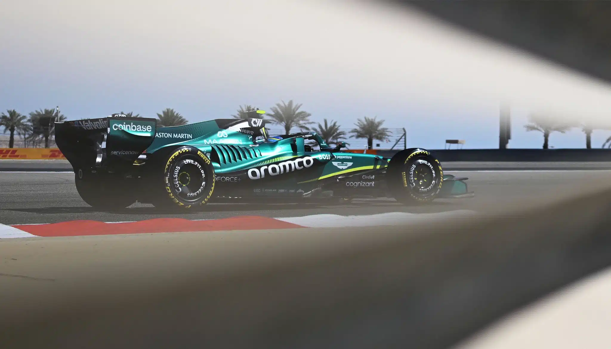 Qu'est-ce qui cloche avec le moteur Honda chez Aston Martin ? HBixe6pWgAAXdH0