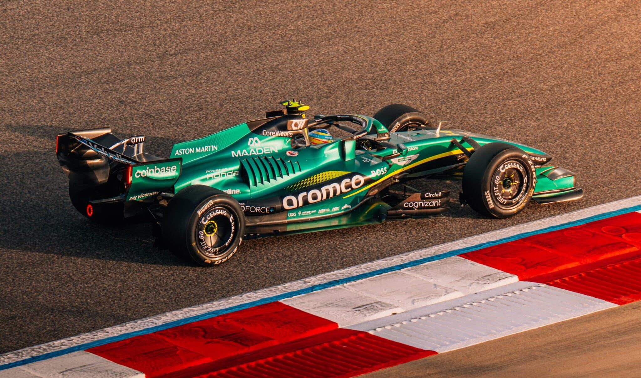 Honda dégaine son plan pour sortir Aston Martin de la crise HBnr3gtWYAAiEUR