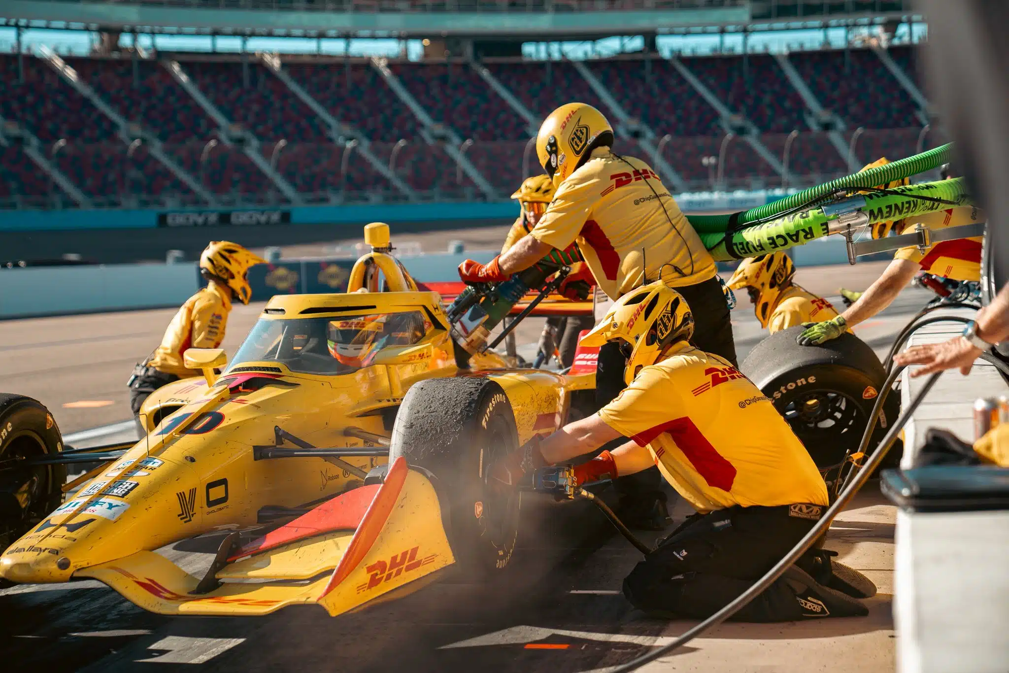 Une équipe d'IndyCar ridiculise les nouvelles règles en F1 HC0WVQHaYAAxdvy