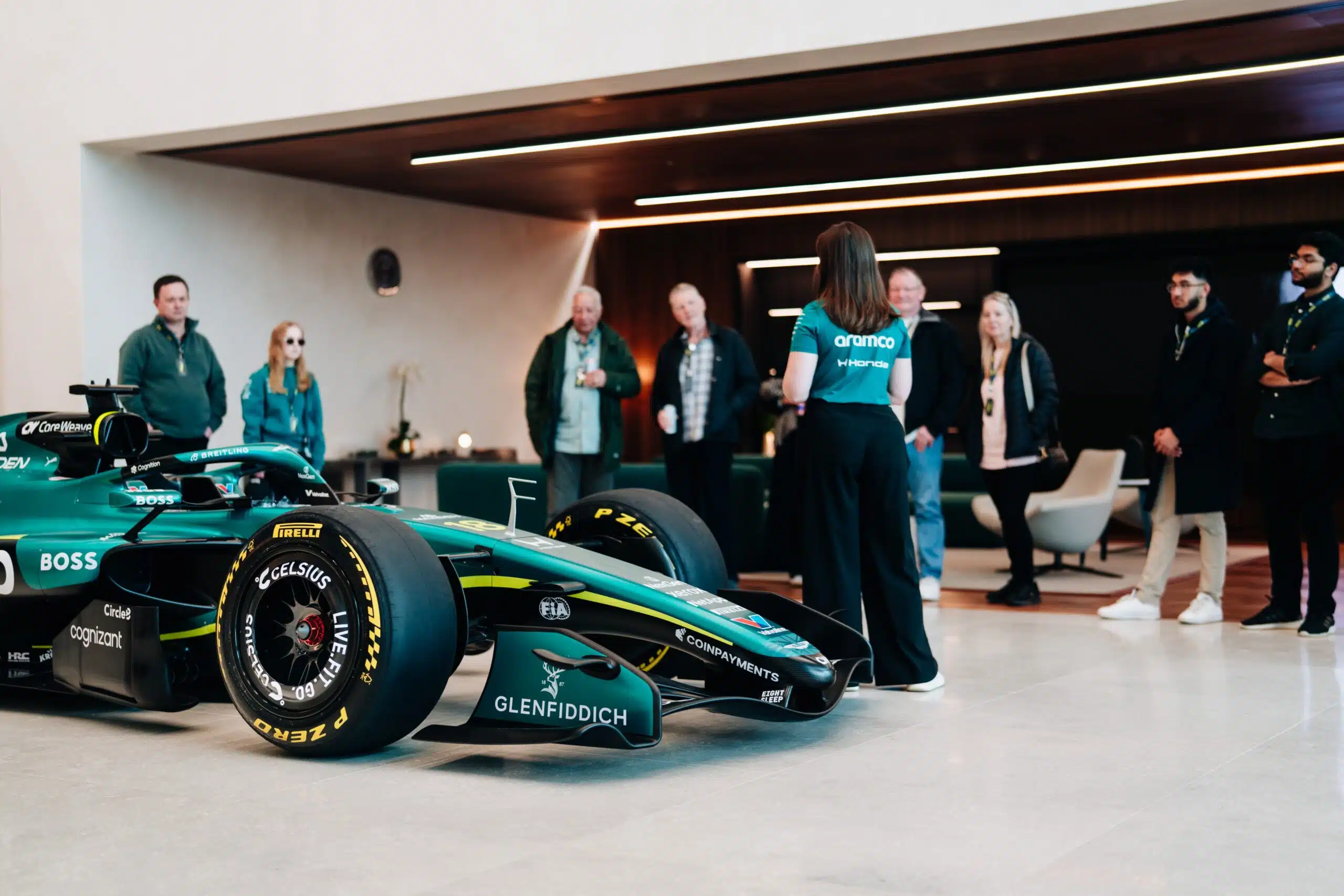 Le plan d'Aston Martin à Melbourne : un petit tour et puis s'en va HCLPIYkXkAA7SEj