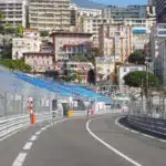 La F1 version braquage : Monaco 1962 inspire Hollywood HFiaJsJW8AAs9gb