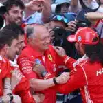 Hamilton signe sa première victoire avec Ferrari au terme d'un thriller stratégique à Barcelone HKyECrsXgAAS_A1